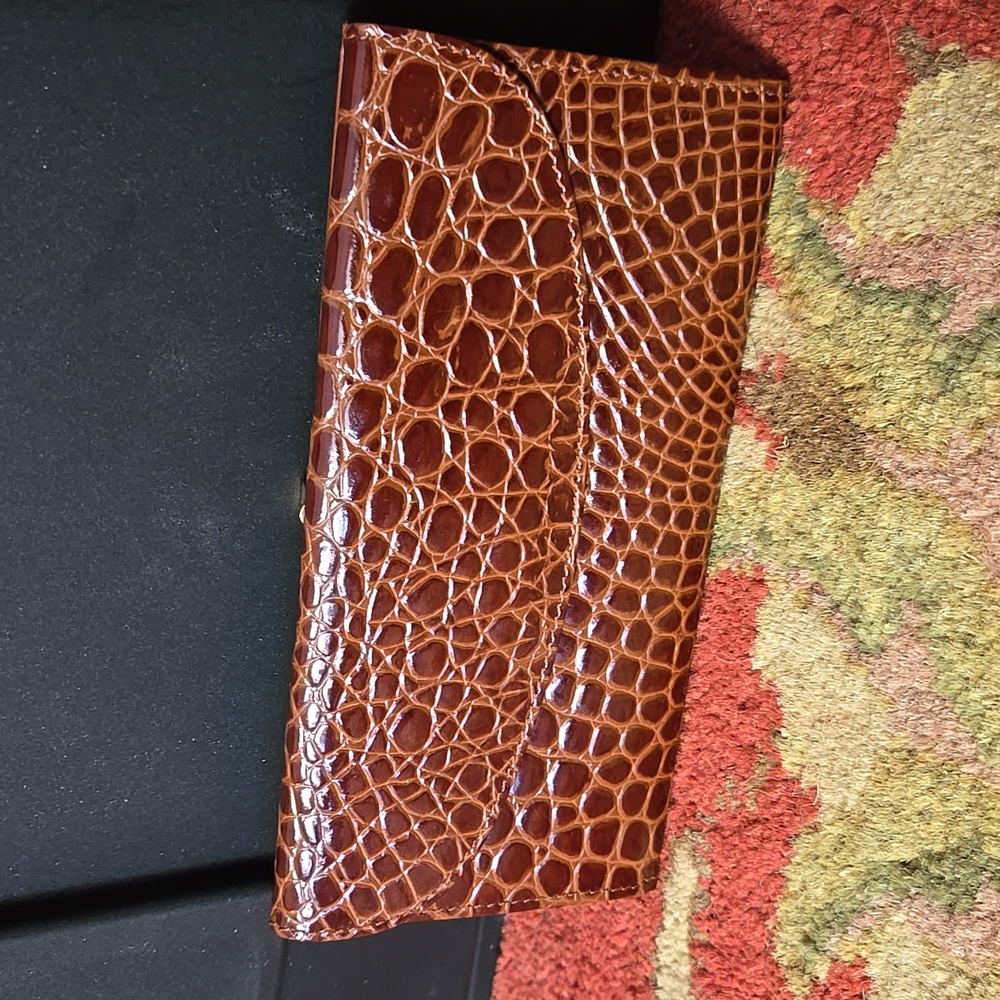 Budd Leather Crocodile Bidente Slim Wallet - Picture 2 of 7